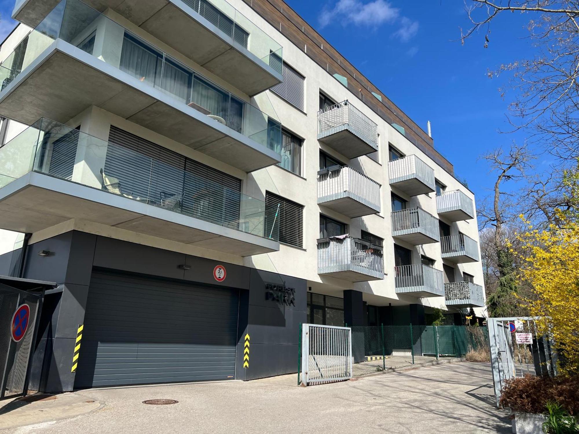 Forest Park Garden Apartment Bratislava Exterior photo